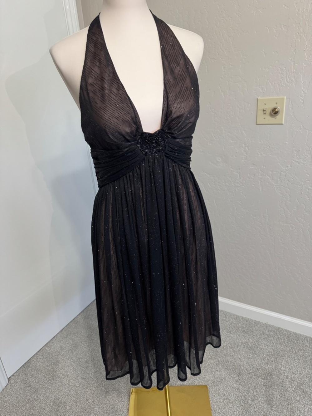 White House Black Market Size 8 Black Sparkle Halter Cocktail Dress